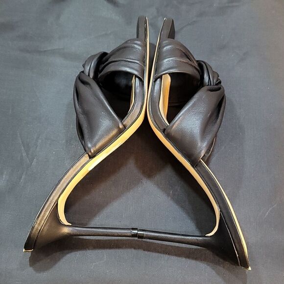 BRAND NEW GUESS DAIVA HEELED KNOTTED LEATHER SANDALS. - Picture 12 of 16